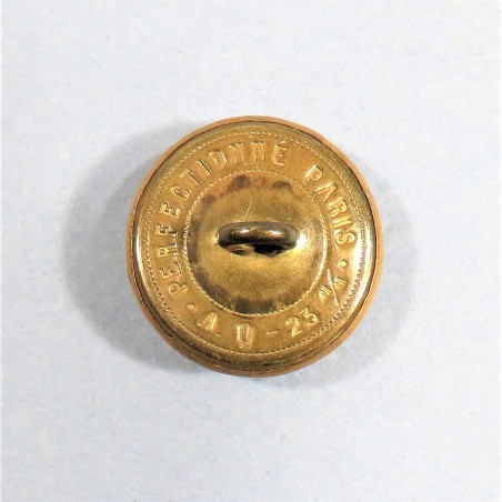 BOUTON MILITAIRE INTENDANCE HABILLEMENT ET CAMPEMENT DIAMETRE 2.3 cm EPOQUE 1838-1845 CAPOTE ET UNIFORME