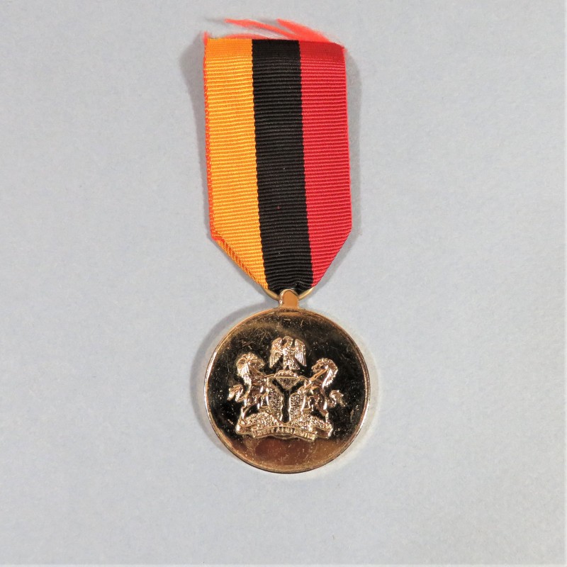 NIGERIA MEDAILLE ROCONNAISSANCE DE LA NATION CRISE DU BIAFRA 1966-1970 NIGERIAN CRISIS FOR RECOGNISED SERVICE TO THE NATION °