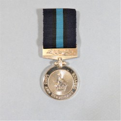 ZIMBABWE MEDAILLE MILITAIRE POUR 15 ANS DE SERVICE EXEMPLAIRE DANS L'ARMEE FOR 15 YEARS LONG AND EXEMPLARY SERVICE °