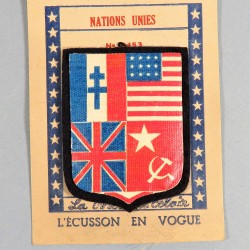 INSIGNE TISSU PATRIOTIQUE NATIONS UNIES CARTON IMPRIME SUR FEUTRE FABRICATION MONTBLASON LIBERATION 1945
