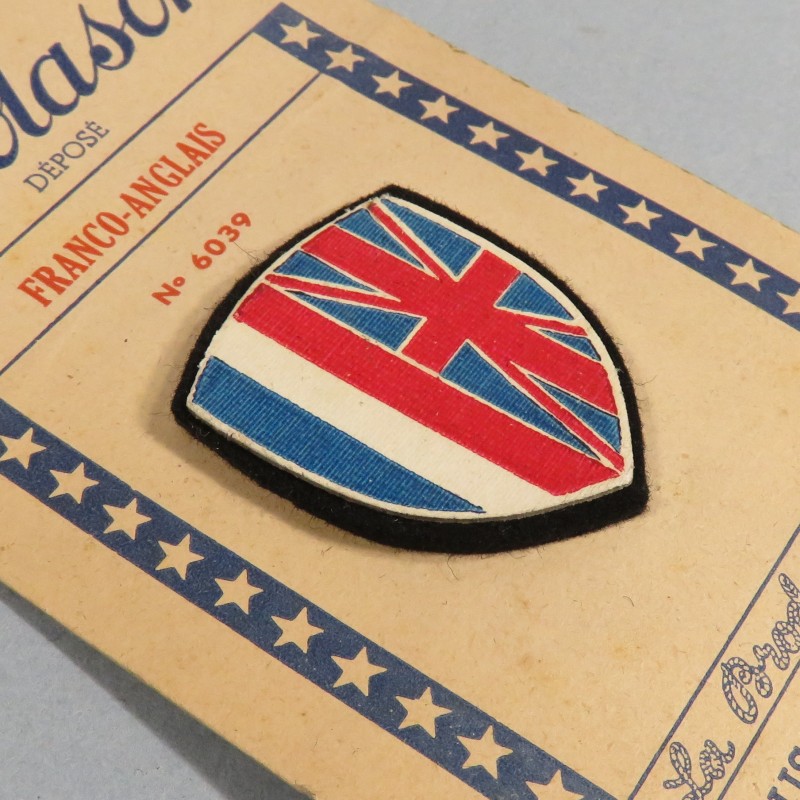INSIGNE TISSU PATRIOTIQUE FRANCO ANGLAIS CARTON IMPRIME SUR FEUTRE FABRICATION MONBLASON LIBERATION 1945 FRANCE LIBRE FFL