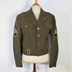 BLOUSON VESTE US " IKE " MODELE 1944 MONTE AVEC PATCH AVIATION STAFF SERGENT TAILLE 38 R ET NOMBREUX MATRICULES