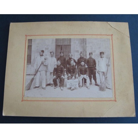 GRANDE PHOTO DU 58 ème REGIMENT D'INFANTERIE DE LIGNE "LES VAUCLUSIENS" CLASSE 1901