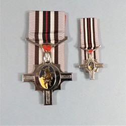 AFRIQUE DU SUD GAZANKULU MEDAILLE DE LA POLICE POUR BRAVOUR SOUTH AFRICA POLICE BRAVERY FOR CROSS MEDAL AVEC SA REDUCTION °