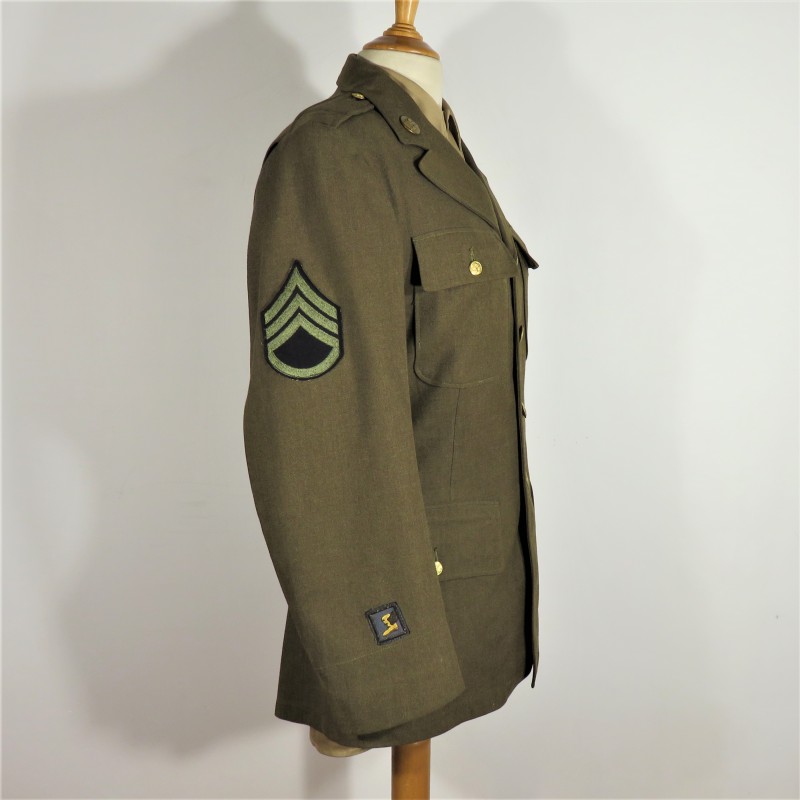 VAREUSE VESTE US MODELE 39 STAFF SERGENT 15TH USAAF BOMBARDEMENT AVIATION ARMY AIR FORCE INSIGNE EVASION ESCAPE INSIGNIA