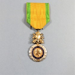 FRANCE MEDAILLE MILITAIRE 3 ème REPUBLIQUE VALEUR ET DISCIPLINE EN ARGENT POINCONNE MONNAIE DE PARIS