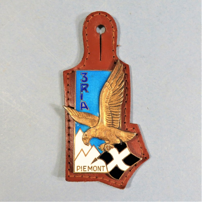 INSIGNE MILITAIRE EN ARGENT 3 ème RIA REGIMENT D'INFANTERIE ALPINE FABRICATION DRAGO PARIS POINCONNEE