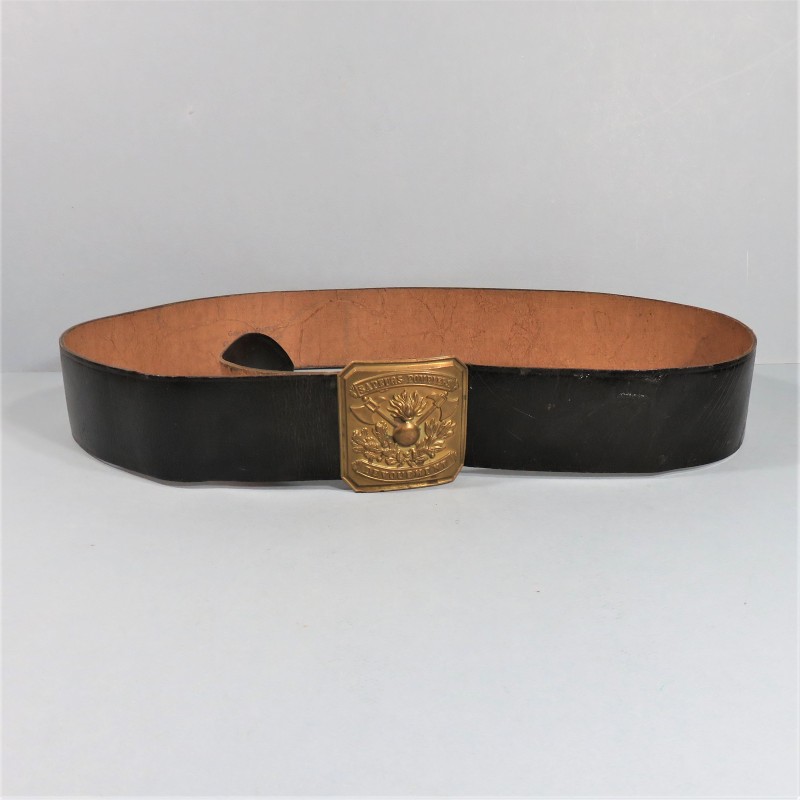 CEINTURON SAPEURS-POMPIERS PLAQUE BRONZE POUR SAPEURS MODELE 1895 TENUE DE TRADITION FABRICATION ANNEES 1940 1960
