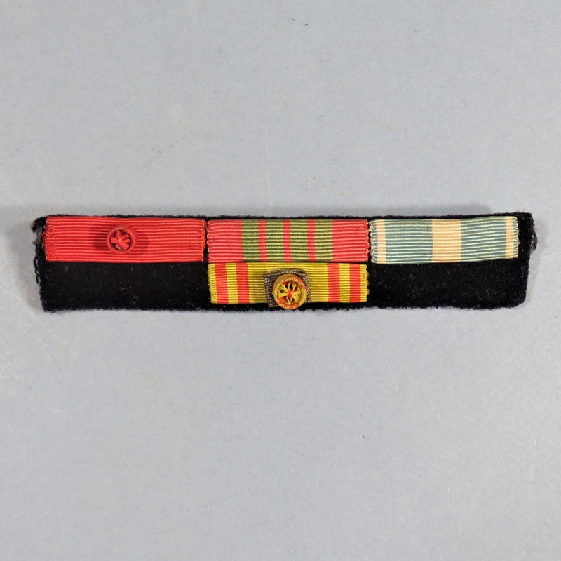 BARRETTE DE RAPPEL PLACARD DE 4 MEDAILLES D'UN ANCIEN OFFICIER GUERRE 1939-45 LEGION D'HONNEUR COLONIALE ET NICHAN IFTIKHAR