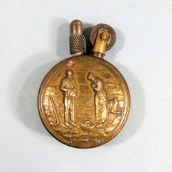 BRIQUET DE POILUS JEANNE D'ARC ET REPRESENTATION DU TABLEAU L'ANGELUS ARTISANAT DE TRANCHEES GUERRE 1914 - 1918