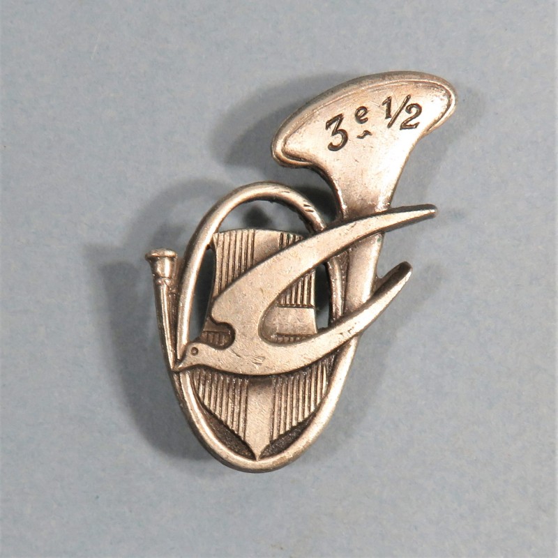 INSIGNE MILITAIRE 3 eme 1/2 DEMI BRIGADE DE CHASSEURS FABRICATION DRAGO PARIS