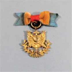 MEDAILLE BRONZE DORE DES ANCIENS OFFICIERS OU SOUS OFFICIERS DE LA GUERRE DE 1870-1871