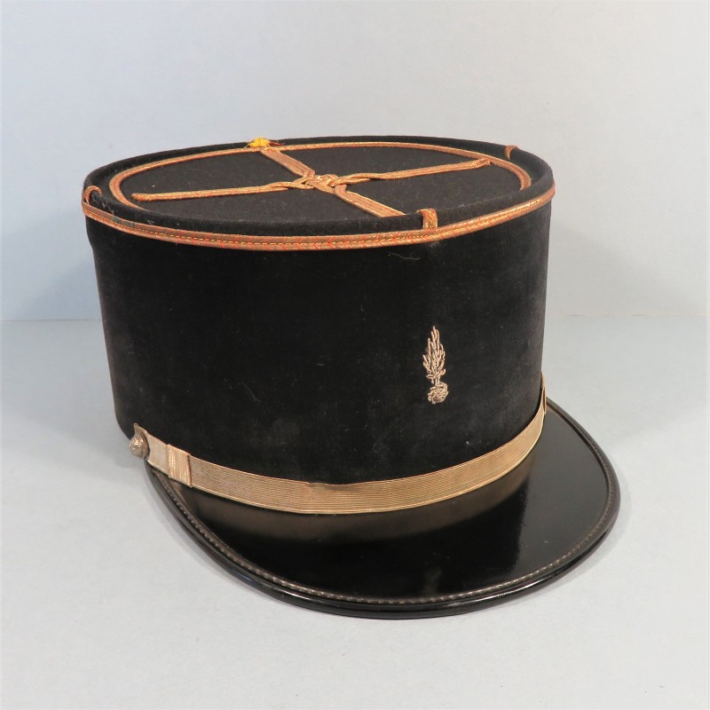 KEPI D'ADJUDANT DES SAPEURS POMPIERS FABRICATION RECENTE 1970 TAILLE 56