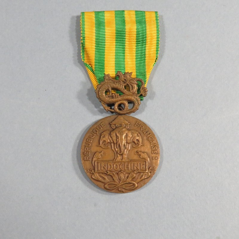 MEDAILLE COMMEMORATIVE DU CORPS EXPEDITIONNAIRE FRANCAIS D'EXTREME-ORIENT EN INDOCHINE