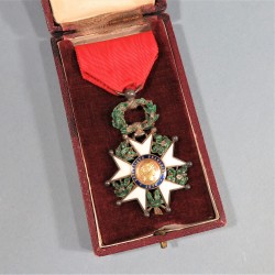 FRANCE MEDAILLE D'OFFICIER DE L'ORDRE DE LA LEGION D'HONNEUR 3 ème REPUBLIQUE EN ARGENT MODELE LUXE BOMBE