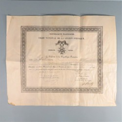 DIPLME DE LA MEDAILLE DE CHEVALIER DE L'ORDRE DE LA LEGION D'HONNEUR ATTRIBUEE AU CAPITAINE SALLANON DU 155 ème RI EN 1902