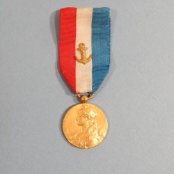 MEDAILLE DE SAUVETAGE LES MEDAILLES SAUVETEURS D'AVIGNON 1901 EN BRONZE DORE ANCRE MARINE