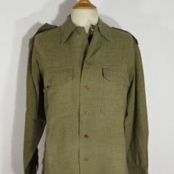 CHEMISE AMERICAINE US TROUPE MODELE 1937 AVEC RABAT ANTIGAZ FRANCISEE INDOCHINE AVEC RAJOUT D'EPAULETTES