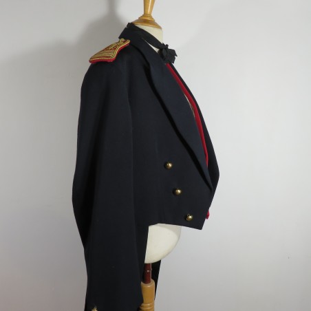 UNIFORME DE GALA DE COLONEL DE SPAHIS VESTE A QUEUE DE PIE PANTALON ET GILET ROUGE TRADITION CAVALERIE DATE 1953