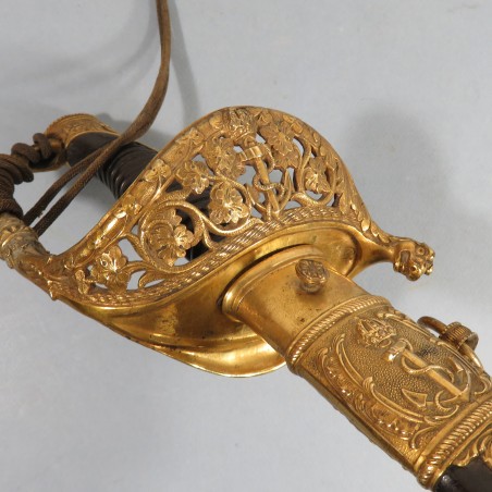 SABRE D'OFFICIER DE MARINE OU OFFICIER SUPERIEUR MODELE 1853 AVEC ANCRES ET COURONNES MANUFACTURE DE KLINGENTHAL