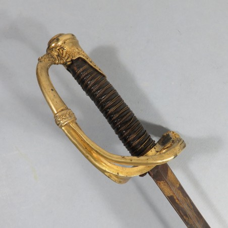 SABRE D'OFFICIER D'INFANTERIE MODELE 1821 LAME DECOREE DE LA GARDE NATIONALE DE PARIS 27 28 29 JUILLET 1830