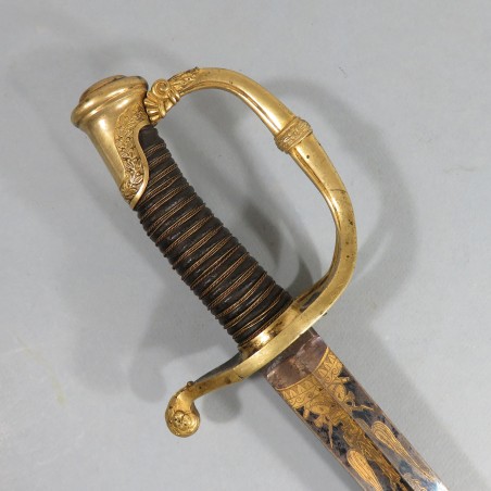 SABRE D'OFFICIER D'INFANTERIE MODELE 1821 LAME DECOREE DE LA GARDE NATIONALE DE PARIS 27 28 29 JUILLET 1830