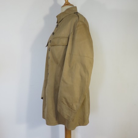 VAREUSE VESTE OFFICIER MODELE 1920 CHASSEURS ALPINS OU A PIED COULEUR BEIGE EN GABARDINE COL SAXE