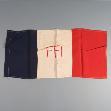 ENSEMBLE FFI BRASSARD DRAPEAU BANDE DE POITRINE DE BOURBON L'ARCHAMBAULT ALLIER ET BRASSARDS ANCIEN COMBATTANT