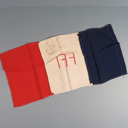 ENSEMBLE FFI BRASSARD DRAPEAU BANDE DE POITRINE DE BOURBON L'ARCHAMBAULT ALLIER ET BRASSARDS ANCIEN COMBATTANT