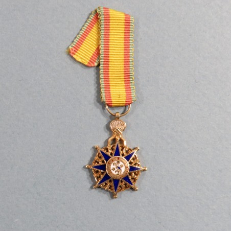 RWANDA REDUCTION DE LA MEDAILLE DE L'ORDRE DE LA GRUE A CRETE ROYAL CRESTED CRANE ORDER MEDAL °