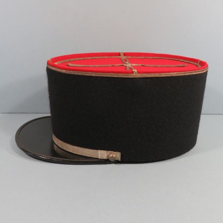 KEPI ADJUDANT DU 1 er REGIMENT DE CUIRASSIERS OU DE DRAGON CAVALERIE ANNEES 1960 TAILLE 57