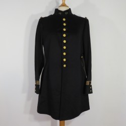 VESTE D'UNIFORME MODELE 1931 D'UN CAPITAINE DE L'INFANTERIE COLONIALE VESTE NOMINATIVE VIDAL ET DATEE 1935