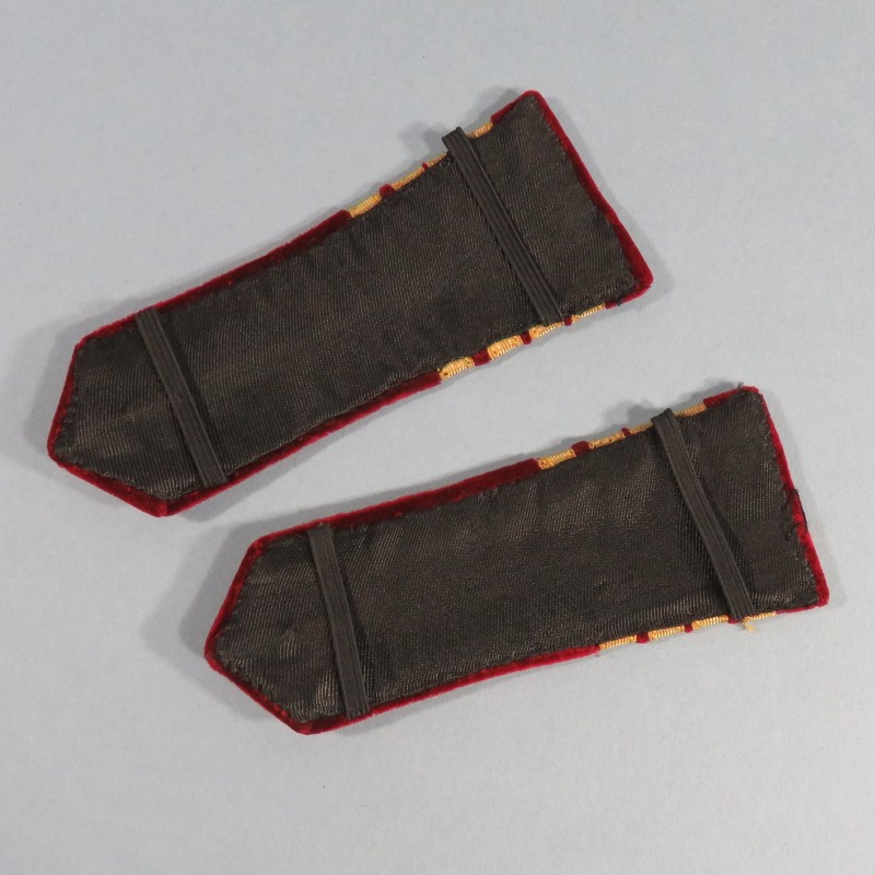 PAIRE D'EPAULETTES D'OFFICIER DU SERVICE DE SANTE MEDECIN PRINCIPAL COMMANDANT A PARTIR DE 1945