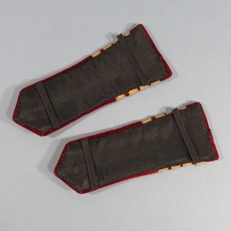 PAIRE D'EPAULETTES D'OFFICIER DU SERVICE DE SANTE MEDECIN PRINCIPAL COMMANDANT A PARTIR DE 1945