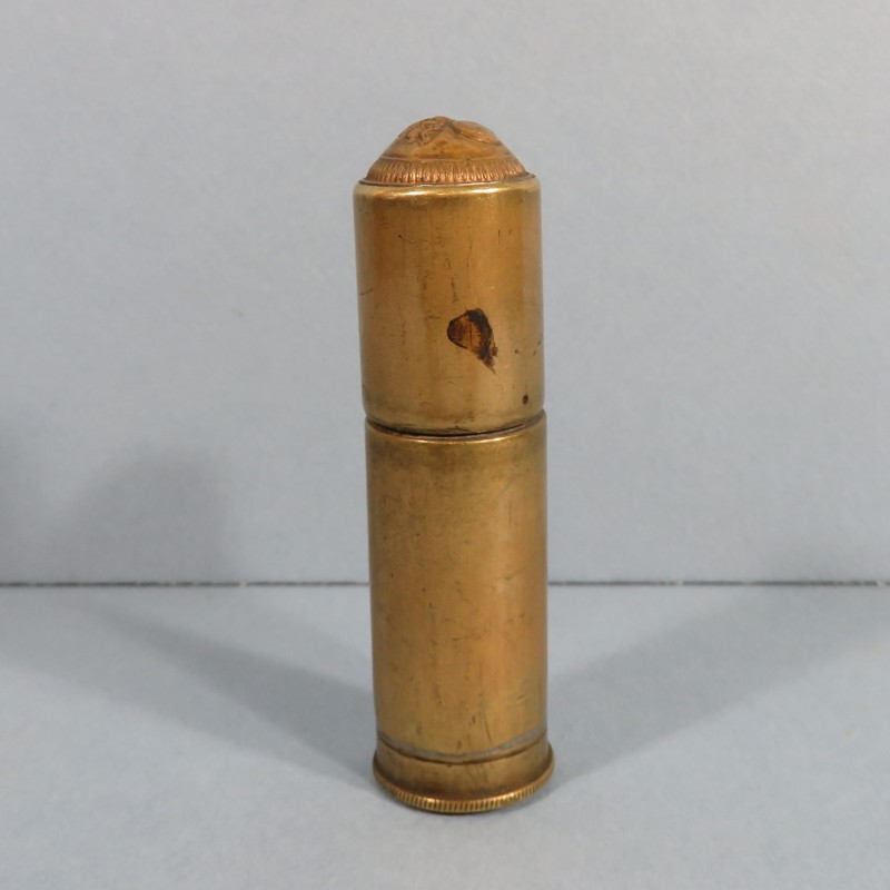 BRIQUET DE POILUS AVEC BOUTON D'UNIFORME DE POILUS ARTISANAT DE TRANCHEES SOUVENIR 1914 1918