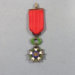 FRANCE REDUCTION DE LA MEDAILLE DE CHEVALIER DE L'ORDRE DE LA LEGION D'HONNEUR HONOR LEGION MEDAL °