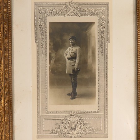 CADRE PHOTO D'UN SOUS OFFICIER DU 203 ème REGIMENT D'INFANTERIE GUERRE 1914 1918 KEPI POLO BOTTES A LACETS