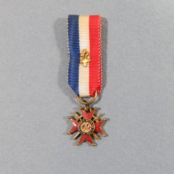 FRANCE ANGLETERRE REDUCTION DE LA MEDAILLE DE CHEVALIER DE L'ORDRE FRANCO BRITANIQUE SECONDE GUERRE AVEC CROIX DE LORRAINE °