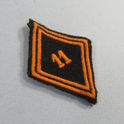 INSIGNE LOSANGE MODELE 1945 DU 11 ème RPC REGIMENT PARACHUTISTE DE CHOC 1957 1961