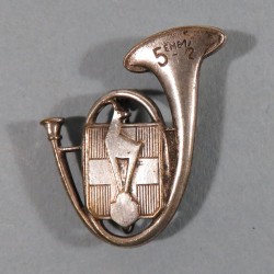 INSIGNE MILITAIRE 5 ème DEMI BRIGADE DE CHASSEURS ALPINS FABRICATION 1940 DRAGO PARIS BERANGER