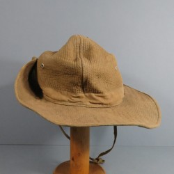 CHAPEAU DE BROUSSE BEIGE MODELE 1947 FABRICATION LOCALE INDOCHINE LEGION ETRANGERE PARA TAP TOUTES ARMES TAILLE 58