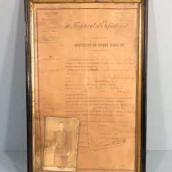 CADRE ET PHOTOT CERTIFICAT DE BONNE CONDUITE Au 141 ème REGIMENT DE LIGNE D'UN CAPORAL DATE 1885