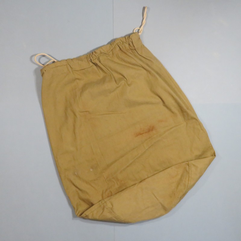 SAC A LINGE OU A PAQUETAGE BARRACK BAG US KAKI MODELE 1942 DATE 1942 LAUNDRYBAG NEUF DE STOCK