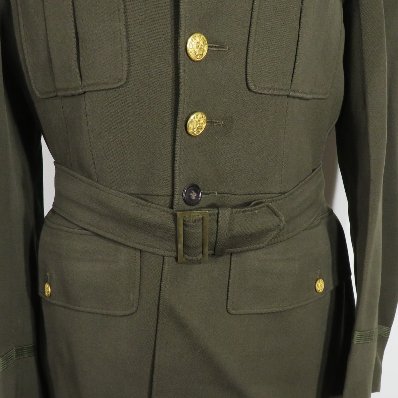 ENSEMBLE SECONDE GUERRE D'UN OFFICIER PILOTE DE L'USAAF NOMINATIF R.J. PITTMAN 7 PIECES