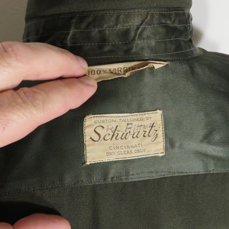 ENSEMBLE SECONDE GUERRE D'UN OFFICIER PILOTE DE L'USAAF NOMINATIF R.J. PITTMAN 7 PIECES