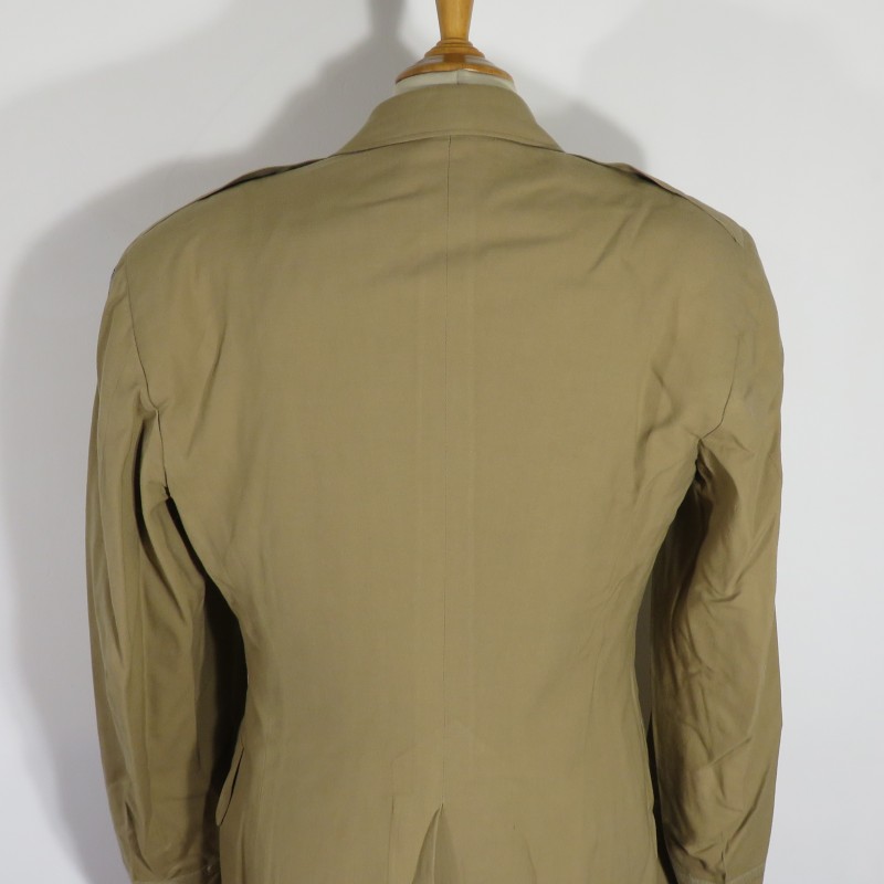 ENSEMBLE SECONDE GUERRE D'UN OFFICIER PILOTE DE L'USAAF NOMINATIF R.J. PITTMAN 7 PIECES