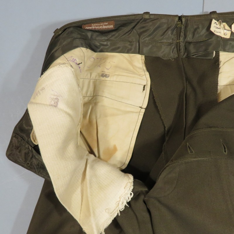 ENSEMBLE SECONDE GUERRE D'UN OFFICIER PILOTE DE L'USAAF NOMINATIF R.J. PITTMAN 7 PIECES