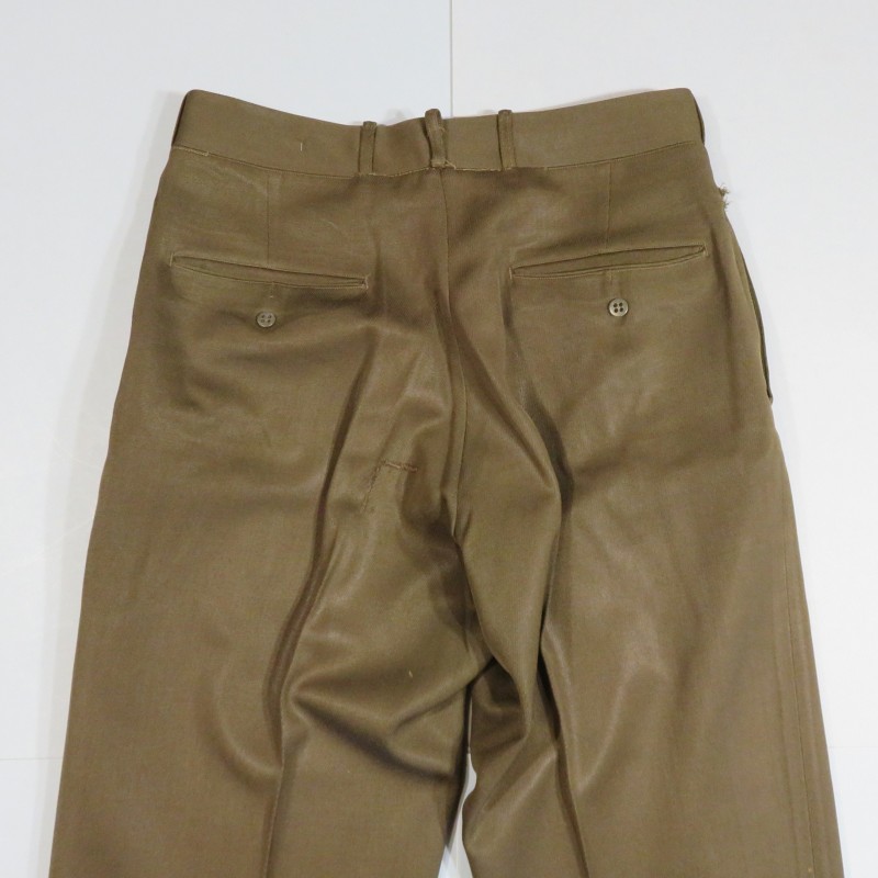 ENSEMBLE SECONDE GUERRE D'UN OFFICIER PILOTE DE L'USAAF NOMINATIF R.J. PITTMAN 7 PIECES