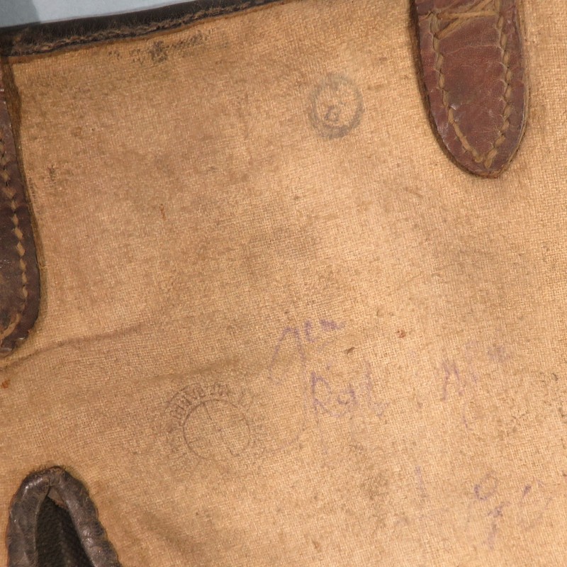 EQUIPEMENT DES POILUS SAC A DOS AS DE CARREAU MODELE 1893 1915 HAVRESAC DE COULEUR NOIR AVEC SES 5 SANGLES ET COURROIES