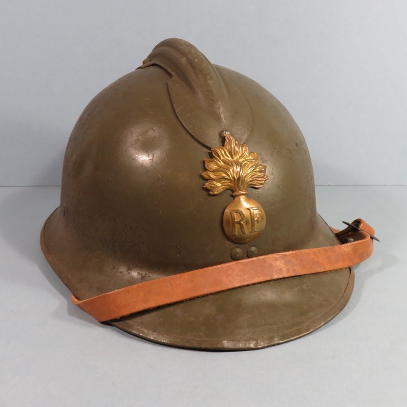 CASQUE TROUPE MODELE 1926 AVEC INSIGNE MODELE GENDARMERIE MOBILE INTERIEUR AVEC CUIR ALLEMAND TOA